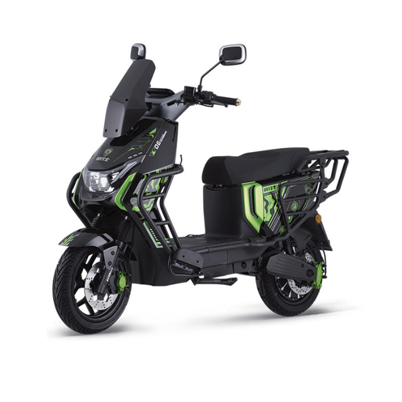 Ang Yousu Cyclist A10, Electric Scooter na may 2500W na kapangyarihan, multi-functional dashboard, brand controller at 90/80-12 semi-hot melt gulong, anim na pistion disc, sobrang shock-sumisipsip, at high-speed.